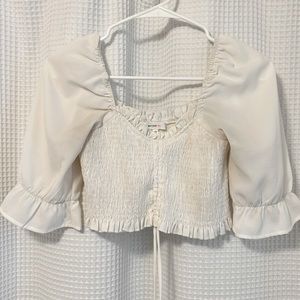Scrunch white Y2K popcorn crop tank with puffy sleeve blouse